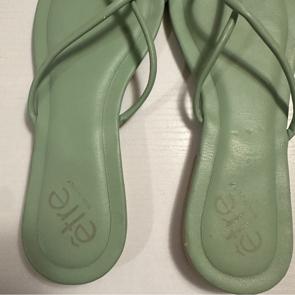 Etre Green Sandals Size 6 Basic - image 3